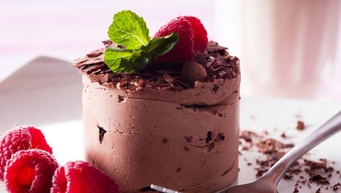 Обои мята, малина, шоколад, сладкое, пирожное, mint, raspberry, chocolate, sweet, cake разрешение 2560x1700 Загрузить