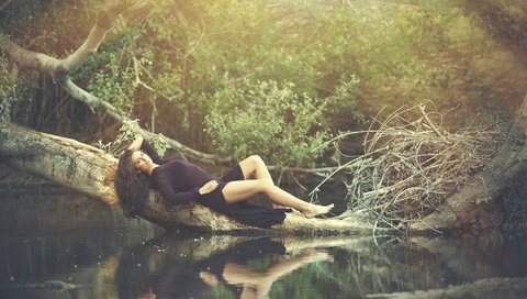 Обои вода, девушка, платье, модель, татьяна альварес, water, girl, dress, model, tatiana alvarez разрешение 2048x1314 Загрузить