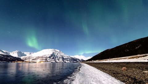 Обои река, горы, снег, природа, северное сияние, норвегия, river, mountains, snow, nature, northern lights, norway разрешение 3360x2100 Загрузить