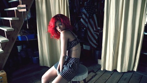 Обои красные, сидит, волосы, певица, татуировка, рианна, на стуле, red, sitting, hair, singer, tattoo, rihanna, on the chair разрешение 2500x1662 Загрузить