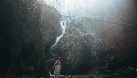 Обои камни, девушка, дождь, decay, aleah michele, black woods, and cold winds, stones, girl, rain разрешение 2048x1382 Загрузить