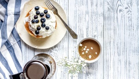 Обои ягоды, черника, завтрак, блины, дерева, какао, berries, blueberries, breakfast, pancakes, wood, cocoa разрешение 5184x3456 Загрузить