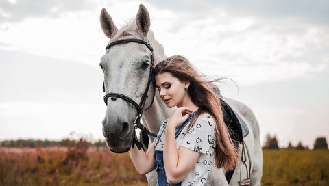 Обои лошадь, портрет, брюнетка, модель, волосы, лицо, дмитрий корнеев, horse, portrait, brunette, model, hair, face, dmitry korneev разрешение 1920x1080 Загрузить