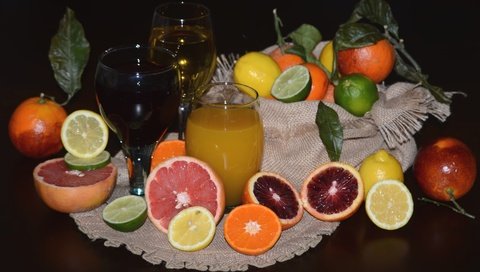 Обои фрукты, апельсины, лайм, лимоны, цитрусы, грейпфрут, сок, fruit, oranges, lime, lemons, citrus, grapefruit, juice разрешение 2400x1590 Загрузить