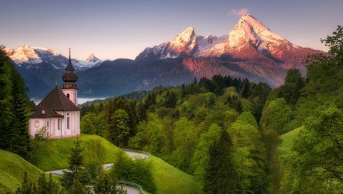 Обои горы, лес, весна, церковь, германия, бавария, mountains, forest, spring, church, germany, bayern разрешение 2048x1367 Загрузить