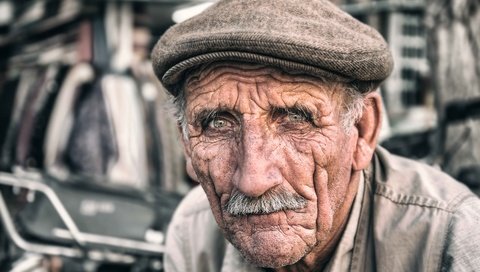Обои портрет, лицо, мужчина, старик, иран, морщины, portrait, face, male, the old man, iran, wrinkles разрешение 6870x4580 Загрузить
