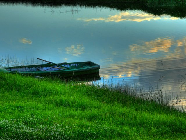 Обои трава, вода, лодка, grass, water, boat разрешение 2048x1365 Загрузить