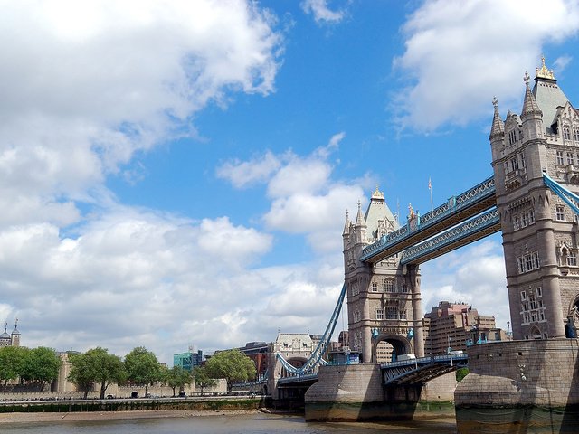 Обои небо, облака, река, мост, лондон, тауэрский мост, the sky, clouds, river, bridge, london, tower bridge разрешение 1920x1080 Загрузить