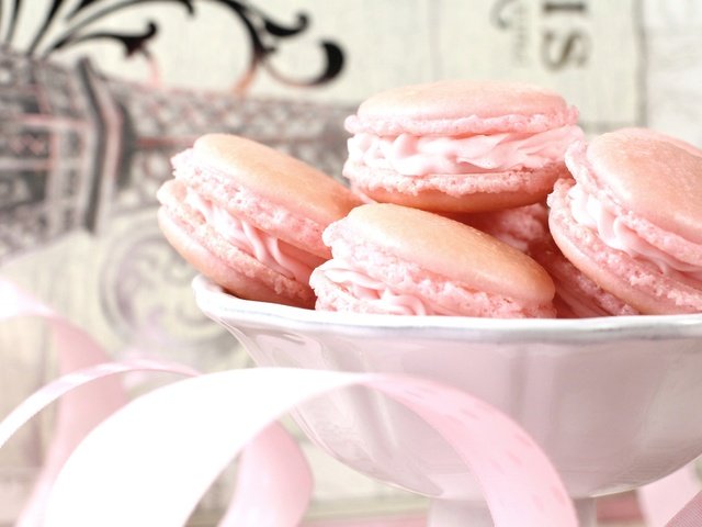 Обои розовый, сладкое, печенье, макарун, макаруны, pink, sweet, cookies, macaron, macaroon разрешение 3040x1975 Загрузить