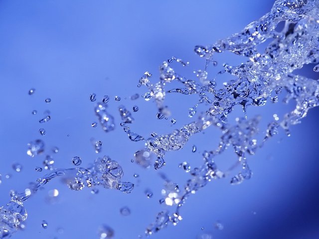 Обои капли, капли воды, брызги воды, drops, water drops, water splashes разрешение 2560x1440 Загрузить