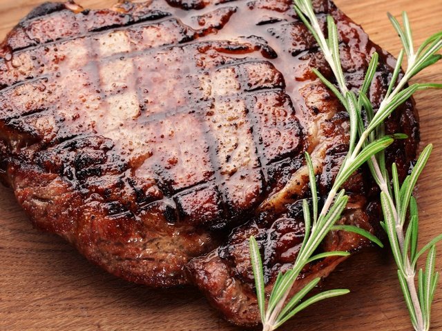 Обои мясо, дерева, cooked, meat, wood разрешение 2880x1627 Загрузить
