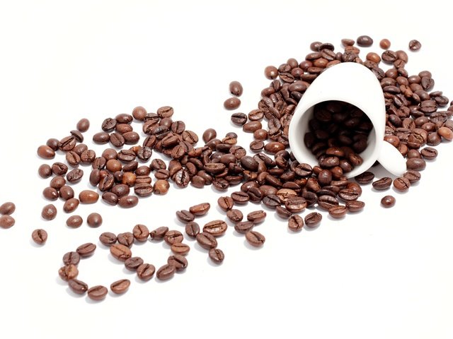 Обои зерна, кофе, белый фон, чашка, кофейные зерна, кубок, бобы, grain, coffee, white background, cup, coffee beans, beans разрешение 6765x4510 Загрузить