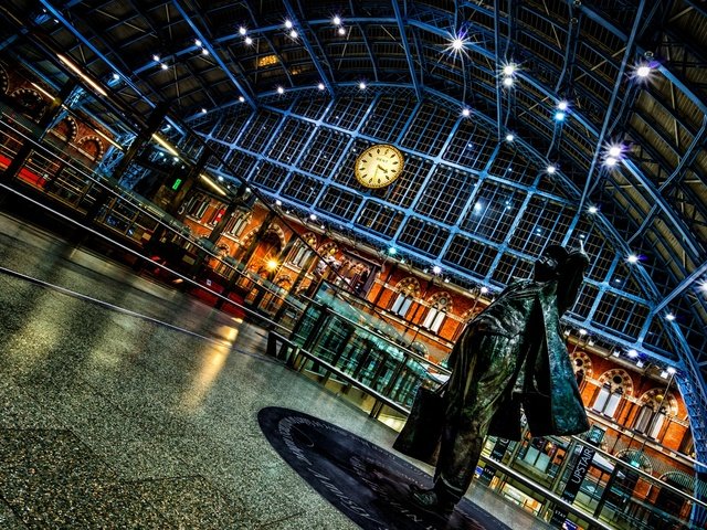 Обои ночь, огни, лондон, часы, англия, вокзал, сент-панкрас, night, lights, london, watch, england, station, st pancras разрешение 2048x1263 Загрузить