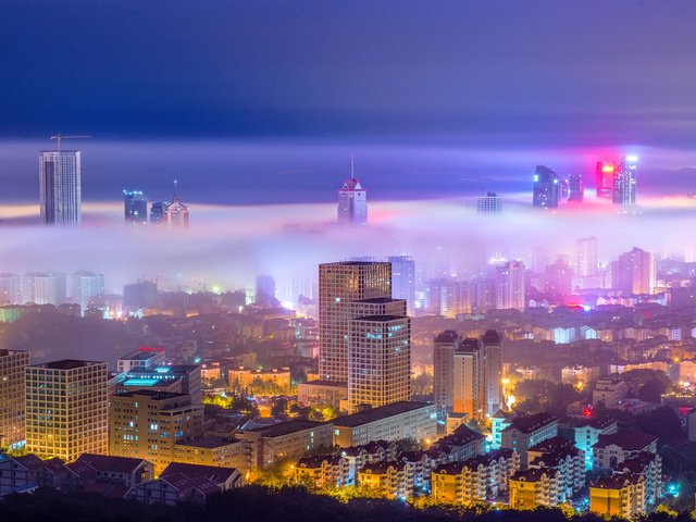 Обои ночь, огни, туман, город, китай, циндао, night, lights, fog, the city, china, qingdao разрешение 1920x1200 Загрузить