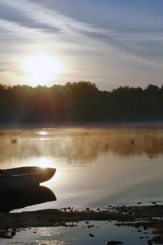 Обои озеро, утро, туман, лодка, lake, morning, fog, boat разрешение 2560x1600 Загрузить