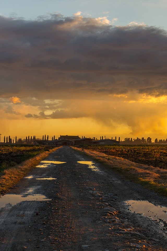 Обои дорога, облака, закат, италия, дождь, road, clouds, sunset, italy, rain разрешение 1920x1200 Загрузить