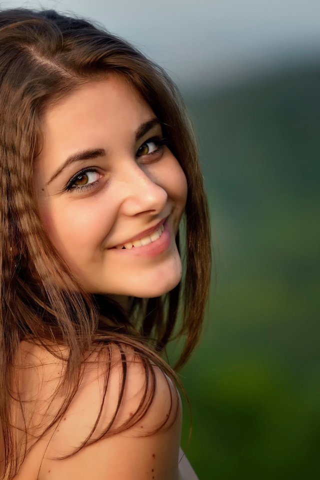 Обои девушка, улыбка, портрет, лицо, кареглазая, дана kareglazaya, girl, smile, portrait, face, brown-eyed, dana kareglazaya разрешение 2048x1365 Загрузить