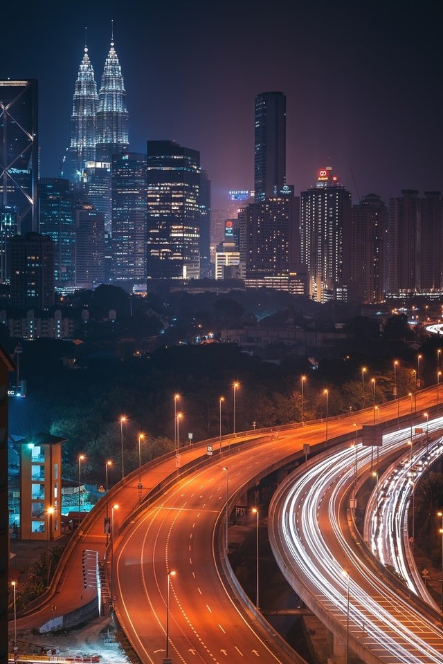 Обои огни, небоскребы, дороги, малайзия, куала-лумпур, lights, skyscrapers, road, malaysia, kuala lumpur разрешение 2048x1367 Загрузить