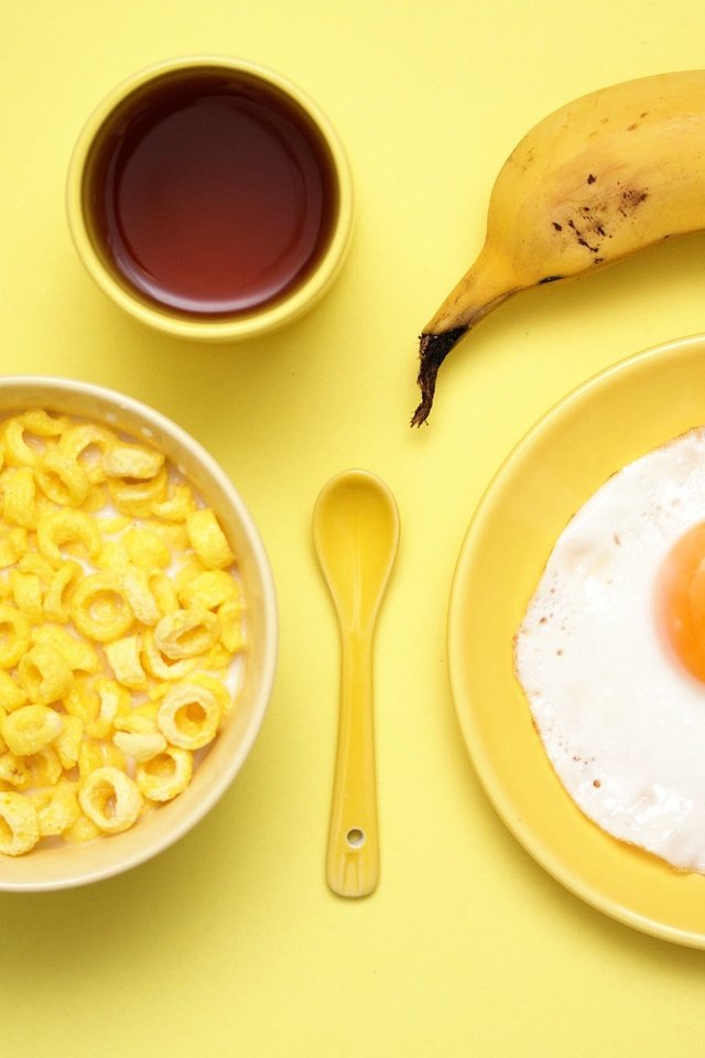 Обои кофе, чашка, завтрак, банан, ложка, яйцо, хлопья, глазунья, coffee, cup, breakfast, banana, spoon, egg, cereal, eggs разрешение 2000x1334 Загрузить