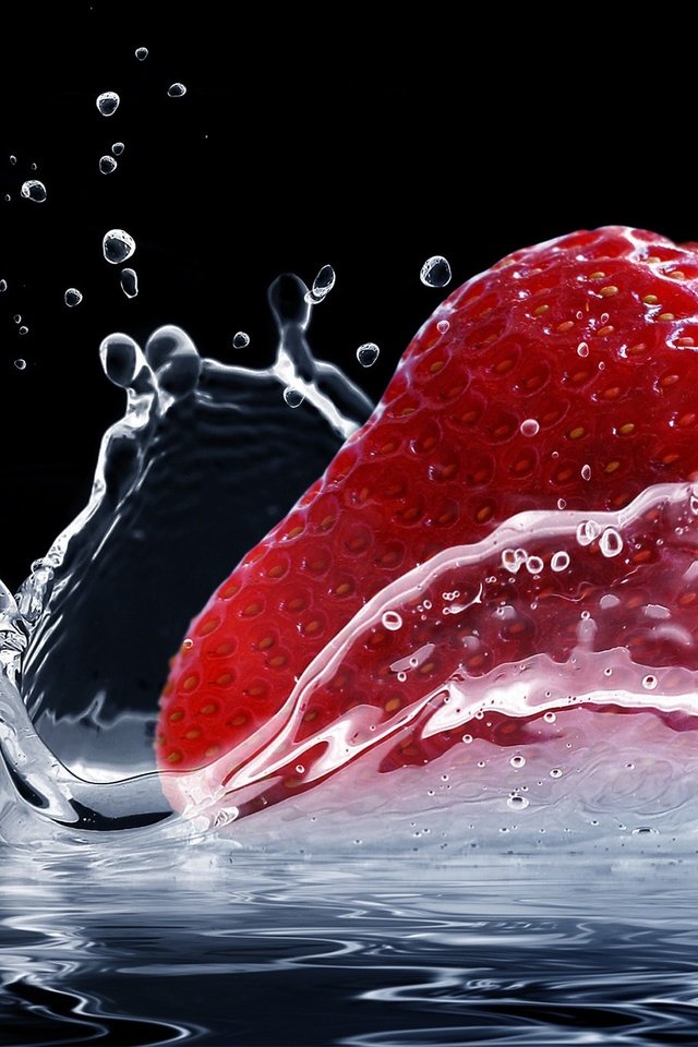 Обои вода, капли, клубника, брызги, черный фон, всплеск, water, drops, strawberry, squirt, black background, splash разрешение 2560x1440 Загрузить