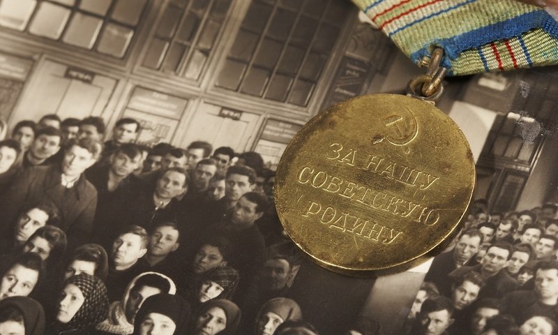 Обои фото, день победы, награда, медаль, 9 мая, photo, victory day, award, medal, may 9 разрешение 3077x2048 Загрузить