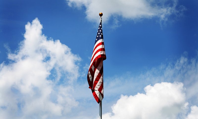 Обои небо, облака, обои, америка, флаг, патриотизм, the sky, clouds, wallpaper, america, flag, patriotism разрешение 2560x1600 Загрузить