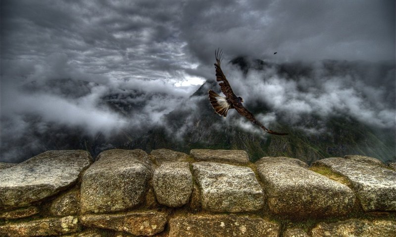 Обои облака, горы, камни, полет, птицы, clouds, mountains, stones, flight, birds разрешение 1920x1200 Загрузить