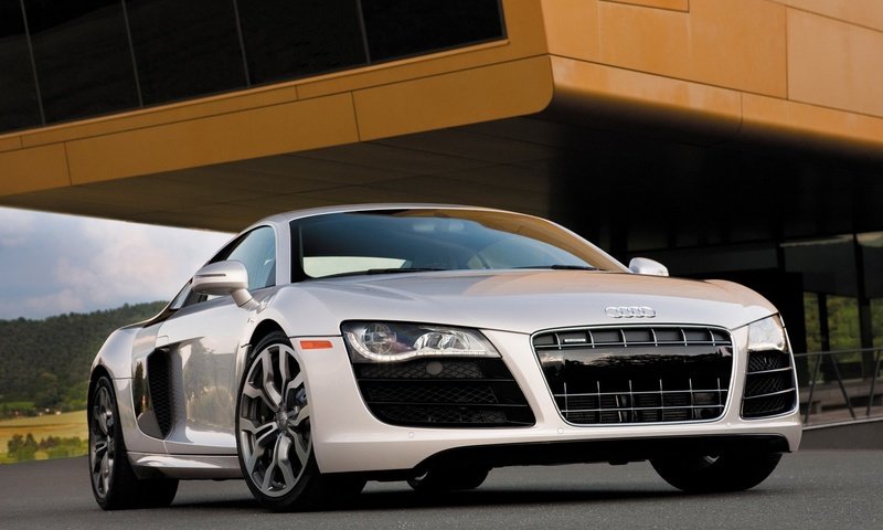 Обои белая, автомобиль audi r8, white, audi r8 разрешение 2048x1536 Загрузить