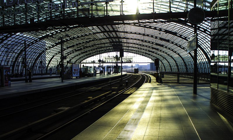 Обои город, вокзал, берлин, the city, station, berlin разрешение 2560x1440 Загрузить