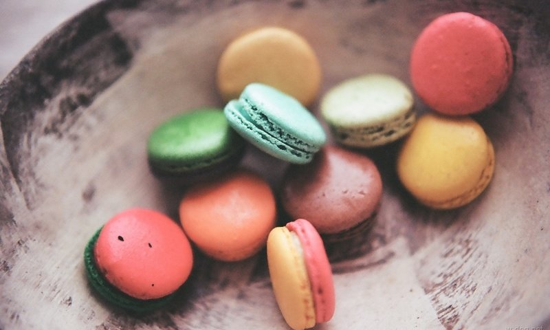 Обои разноцветные, сладость, печенье, макаруны, миндальное, colorful, the sweetness, cookies, macaroon, almond разрешение 1920x1200 Загрузить