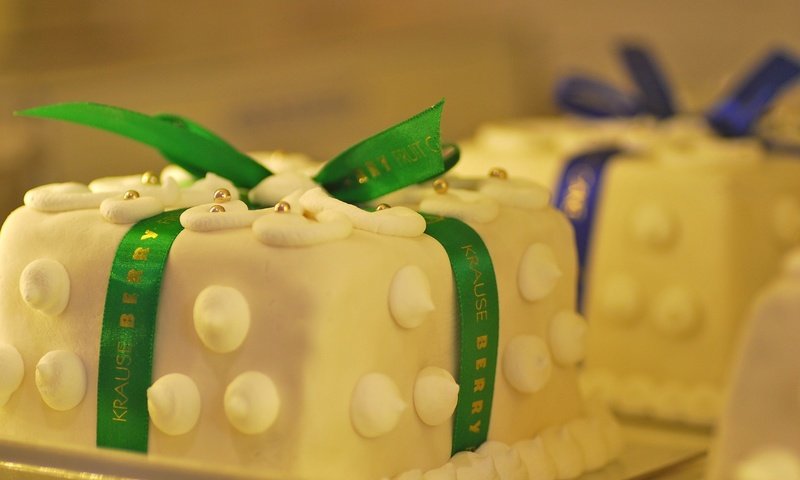 Обои лента, сладкое, выпечка, торт, безе, tape, sweet, cakes, cake, meringue разрешение 2048x1348 Загрузить