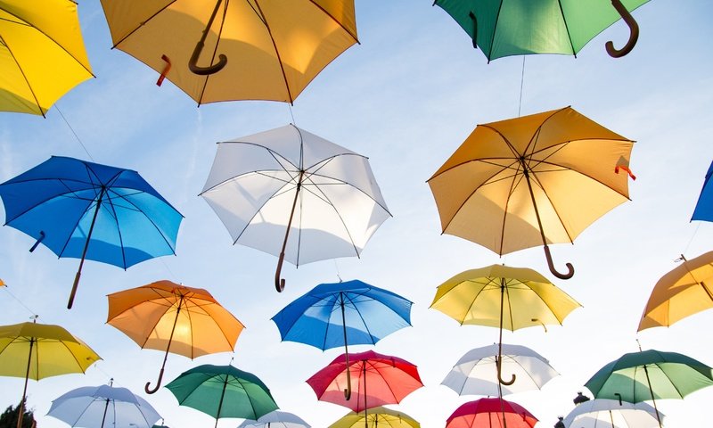 Обои небо, разноцветные, красочные, красивые, зонты, зонтики, the sky, colorful, beautiful, umbrellas разрешение 2880x1800 Загрузить