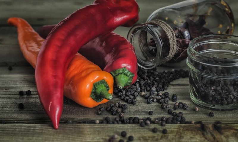 Обои фон, овощи, чили, перец, специи, background, vegetables, chile, pepper, spices разрешение 2560x1707 Загрузить