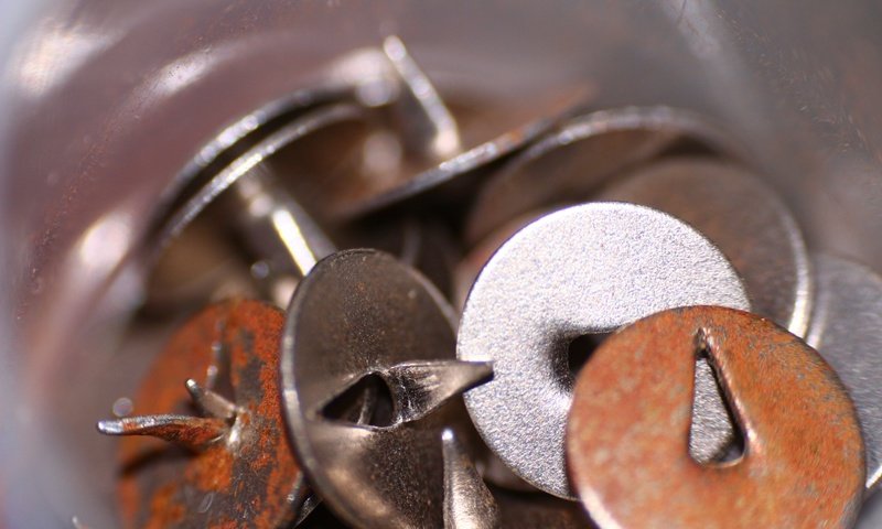 Обои металл, макро, кнопки, кнопка, ржавчина, metal, macro, button, rust разрешение 1920x1280 Загрузить