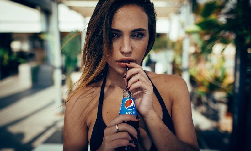 Обои девушка, взгляд, волосы, лицо, пепси, tysha, girl, look, hair, face, pepsi разрешение 4368x2912 Загрузить