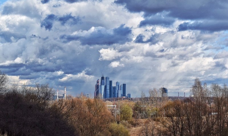 Обои небо, облака, москва, небоскребы, россия, москва сити, город москва, roman alyabev, the sky, clouds, moscow, skyscrapers, russia, moscow city разрешение 5511x3674 Загрузить