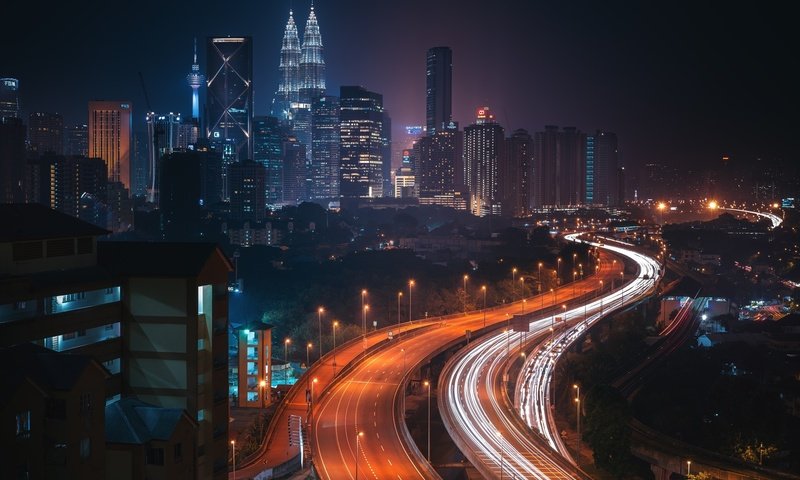 Обои огни, небоскребы, дороги, малайзия, куала-лумпур, lights, skyscrapers, road, malaysia, kuala lumpur разрешение 2048x1367 Загрузить