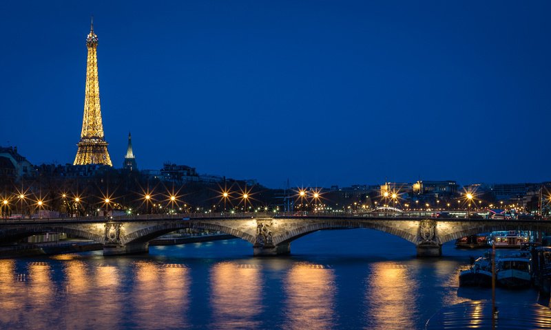 Обои огни, река, мост, город, париж, франция, эйфелева башня, lights, river, bridge, the city, paris, france, eiffel tower разрешение 1920x1080 Загрузить