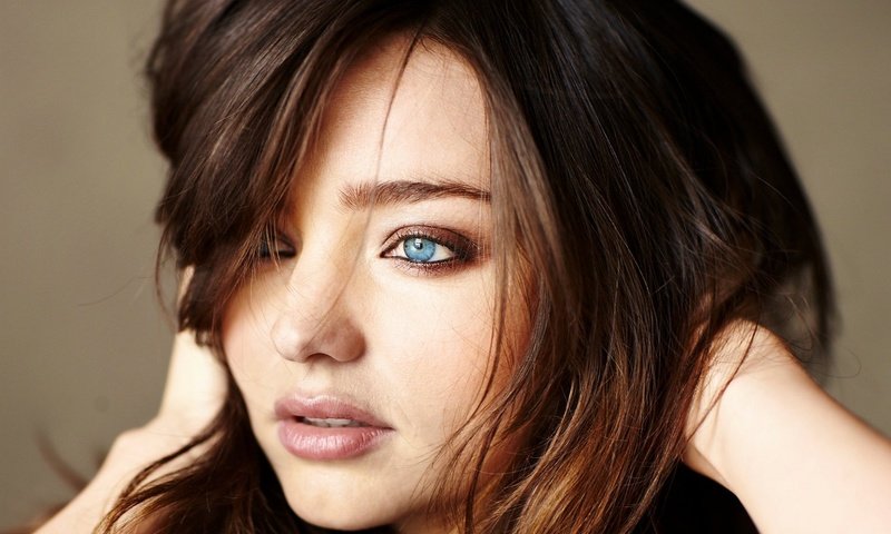 Обои девушка, взгляд, волосы, лицо, миранда керр, girl, look, hair, face, miranda kerr разрешение 2048x1397 Загрузить