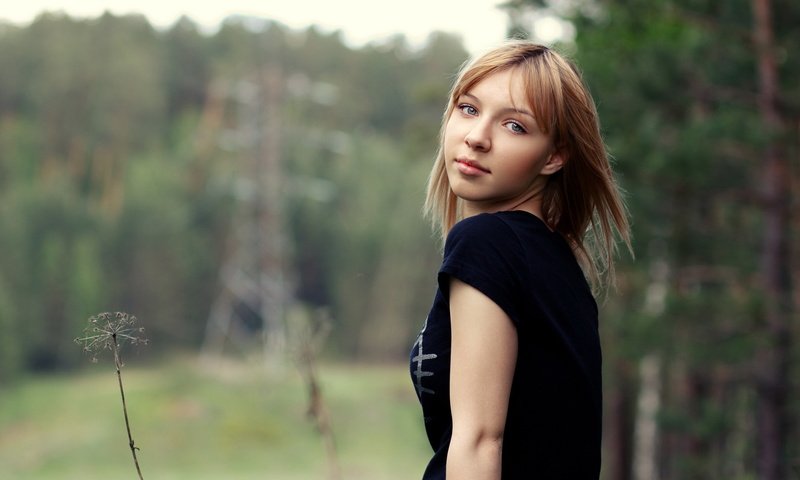 Обои лес, девушка, взгляд, волосы, лицо, футболка, настя, forest, girl, look, hair, face, t-shirt, nastya разрешение 1920x1200 Загрузить