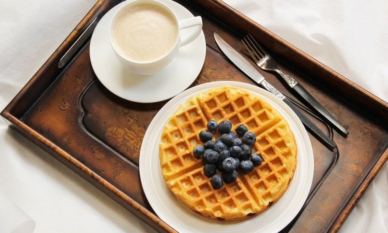 Обои кофе, ягоды, черника, завтрак, вафли, крем, coffee, berries, blueberries, breakfast, waffles, cream разрешение 3000x2000 Загрузить