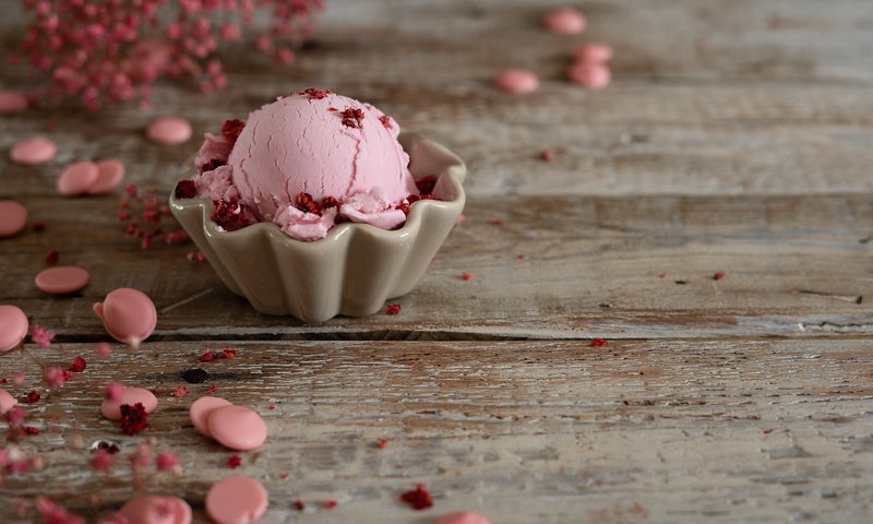 Обои мороженое, ягоды, шарик, десерт, малиновое, ice cream, berries, ball, dessert, raspberry разрешение 5298x3532 Загрузить