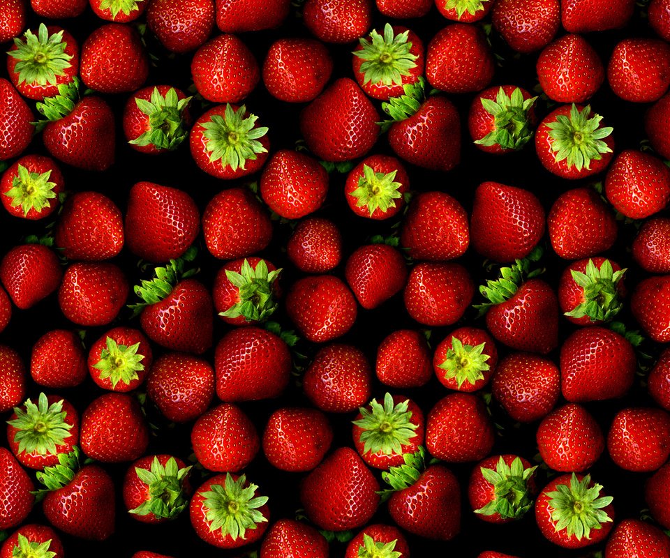 Обои лето, клубника, ягоды, summer, strawberry, berries разрешение 2560x1600 Загрузить