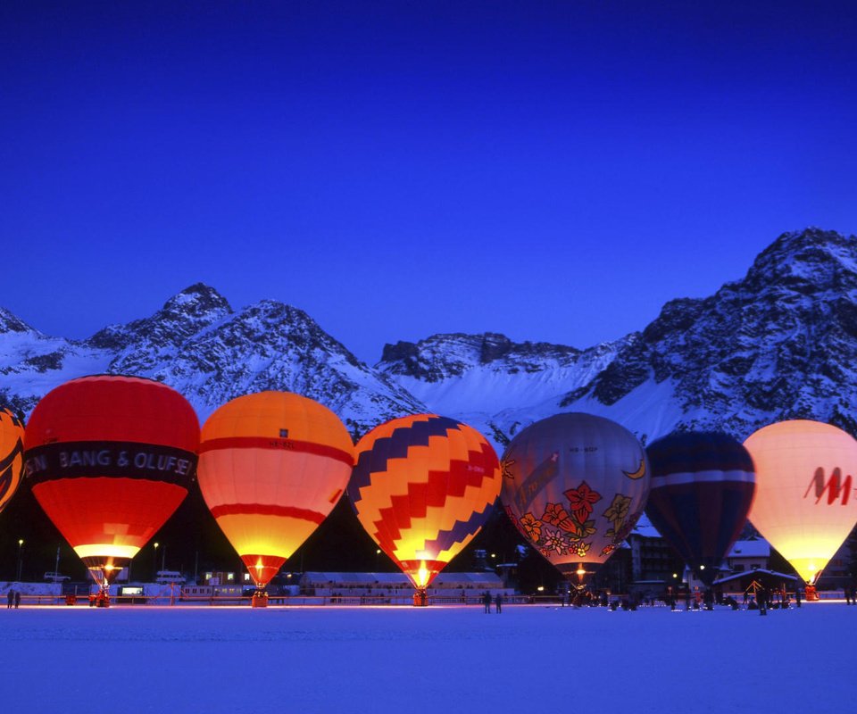 Обои шары, зима, швейцария, balls, winter, switzerland разрешение 1920x1080 Загрузить