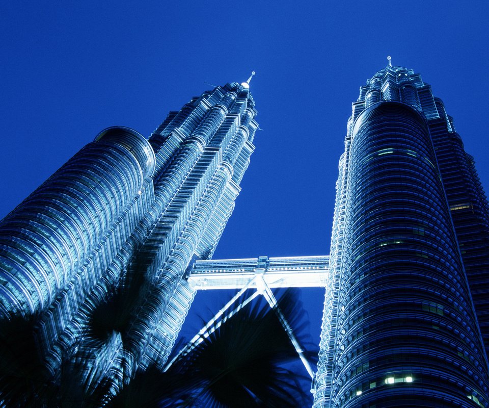 Обои небо, малайзия, building twin, the sky, malaysia разрешение 2500x1644 Загрузить