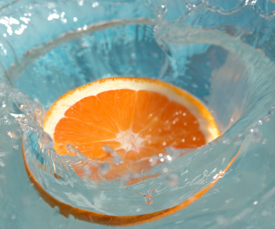 Обои вода, брызги, апельсин, долка, water, squirt, orange, dolce разрешение 1920x1200 Загрузить
