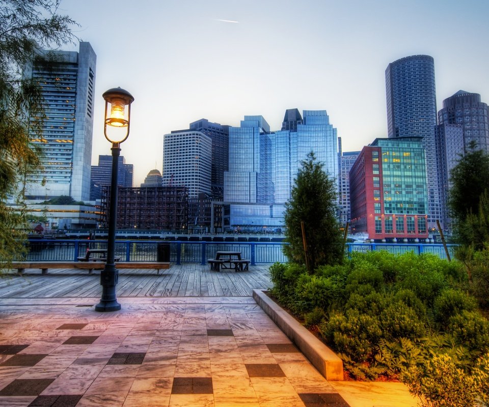 Обои парк, небоскребы, фонарь, сша, здания, бостон, park, skyscrapers, lantern, usa, building, boston разрешение 3289x2412 Загрузить