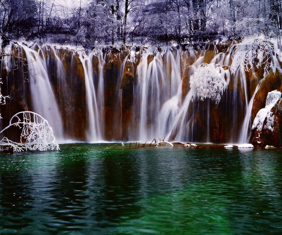 Обои водопад, plitvicer lakes, хорватии, waterfall, croatia разрешение 1920x1080 Загрузить