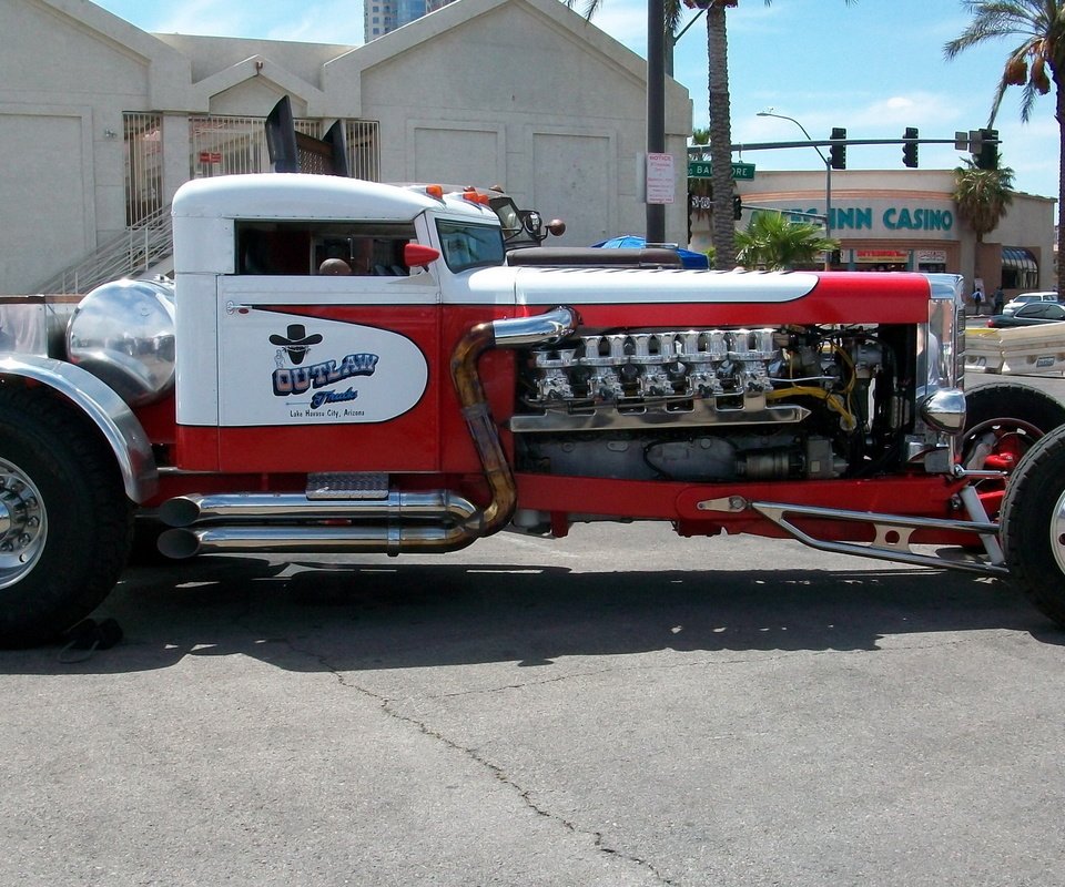 Обои белая, автомобиль, краcный, грузовик, питербилд, truck wheels and tyres, truck v10 engine, white, car, red, truck, peterbilt разрешение 1920x1200 Загрузить