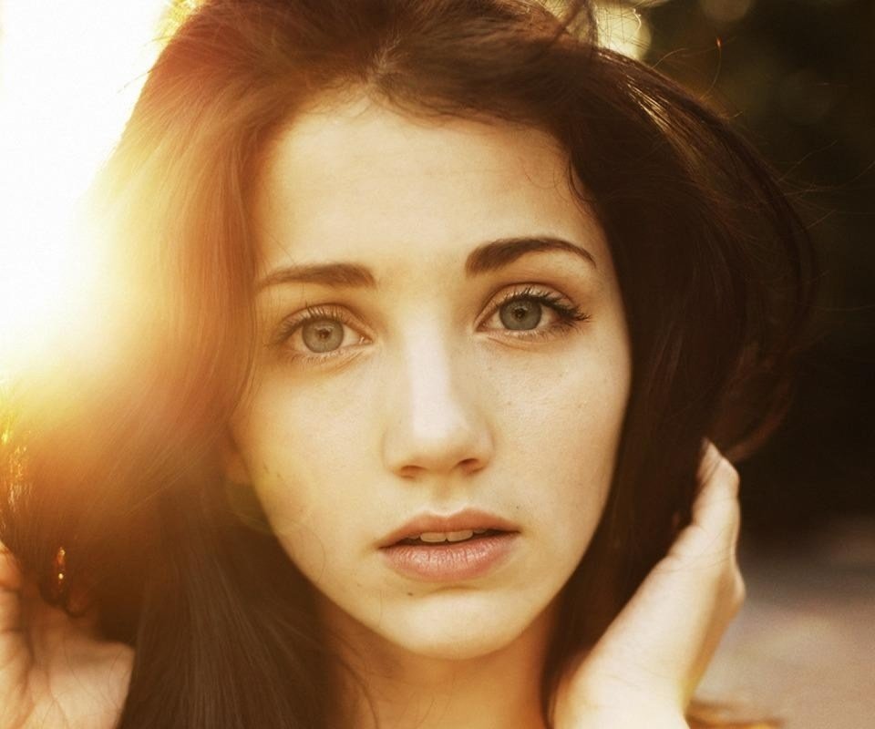 Обои девушка, взгляд, модель, эмили радд, girl, look, model, emily rudd разрешение 1920x1200 Загрузить